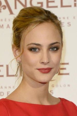 nora arnezeder